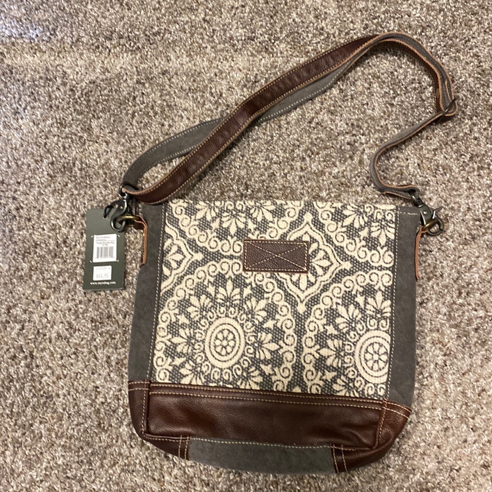 Myra bag